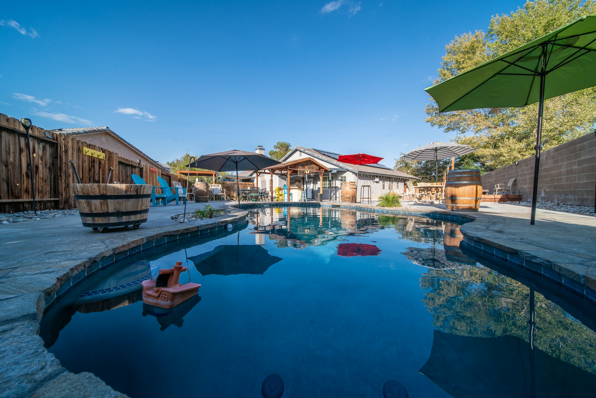 Poolanlage mit smarter Steuerung